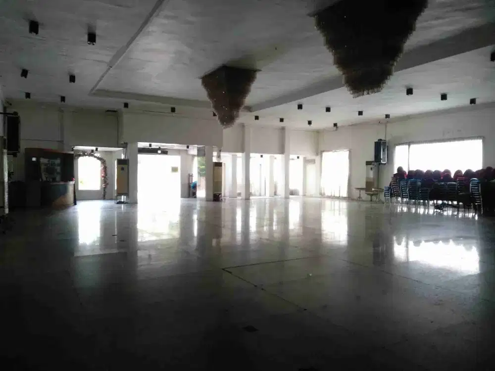 SEWA BANGUNAN GEDUNG LOKASI STRATEGIS PUSAT KOTA SURABAYA DKT JLN TUNJUNGAN