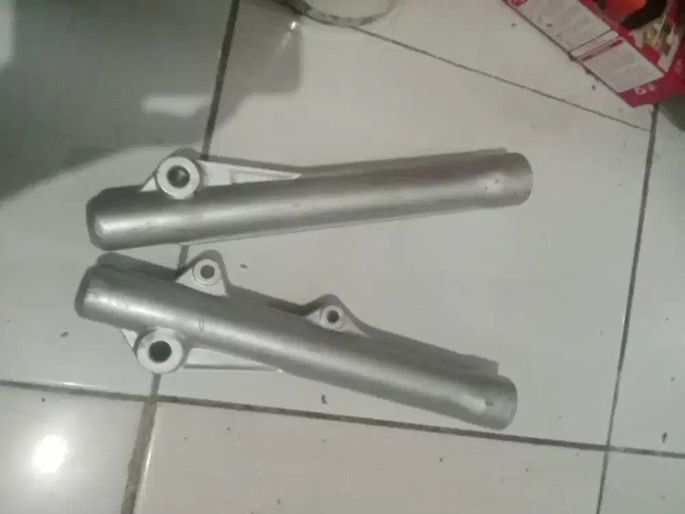 Tabung skok supra 110, kharisma