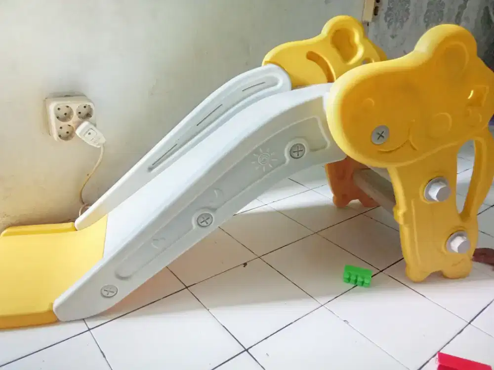 Perosotan mainan anak