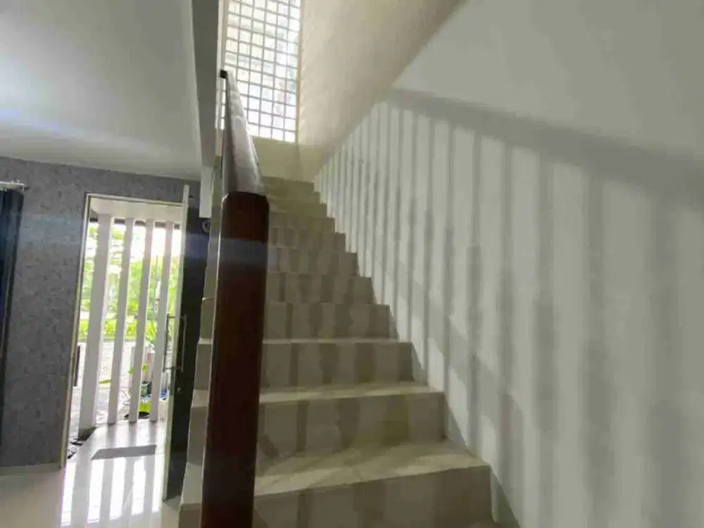 JUAL RUMAH BAGUS MEWAH TAMAN WISATA REGENCY SURABAYA