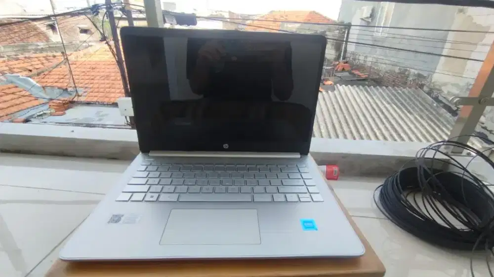 Laptop hp ram 8gb ssd nvme 256gb windows 10