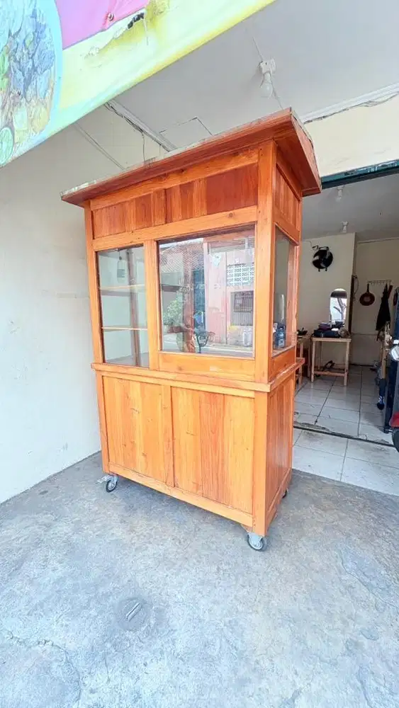 Dijual Gerobak Bekas Soto Pemakaian Baru 4 Bulan