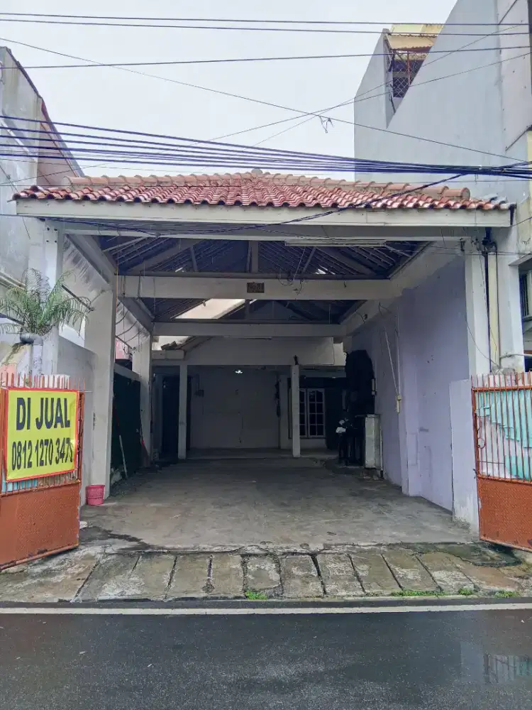 Rumah akses 2 mobil