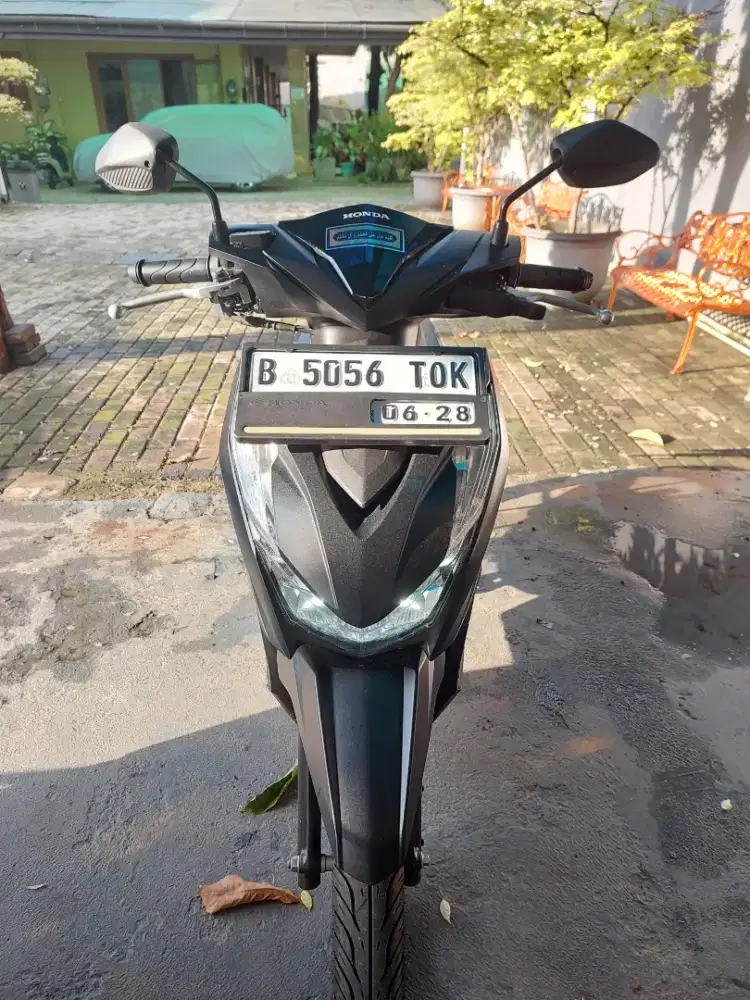 Honda Beat Deluxe Sporty CBS ISS