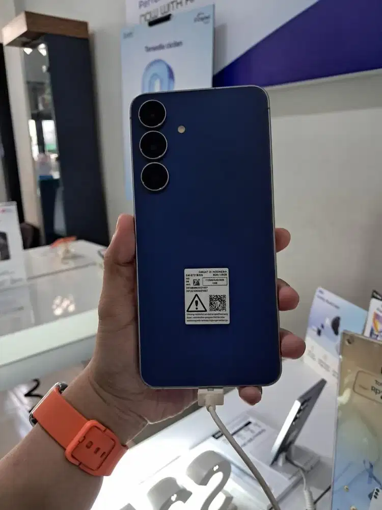 SAMSUNG S25 FE 5G 8/256 GARANSI RESMI 1 TAHUN