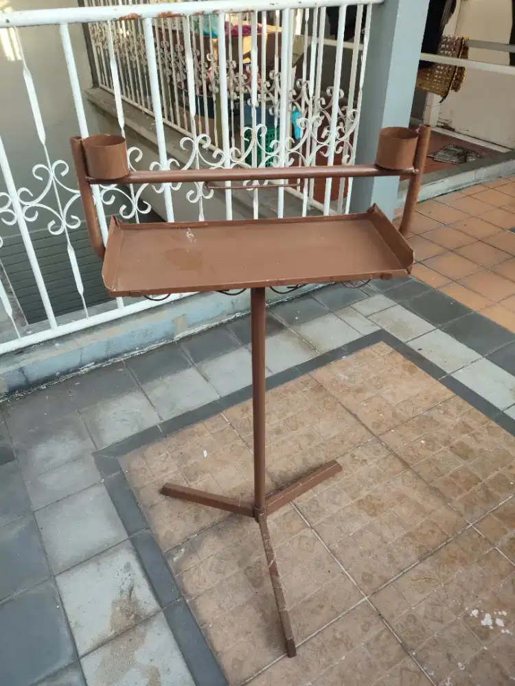 Tangkringan/Angkringan Burung