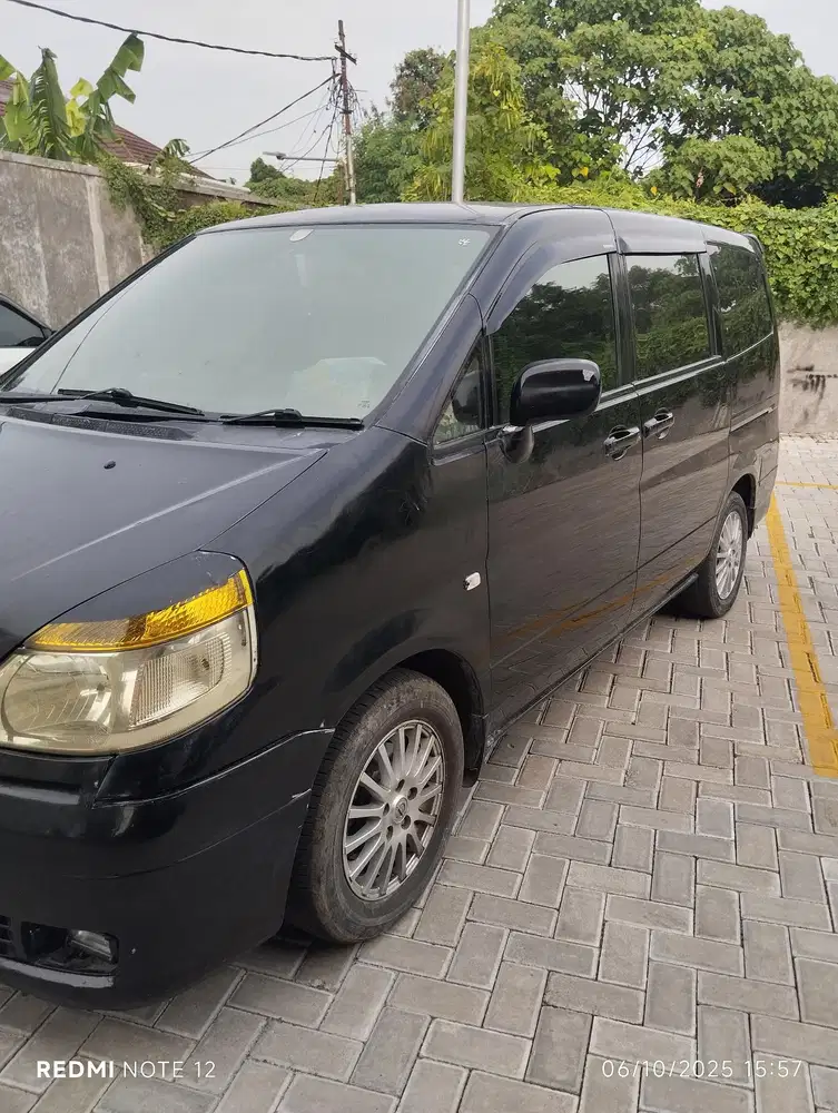 Nissan Serena 2004 Bensin