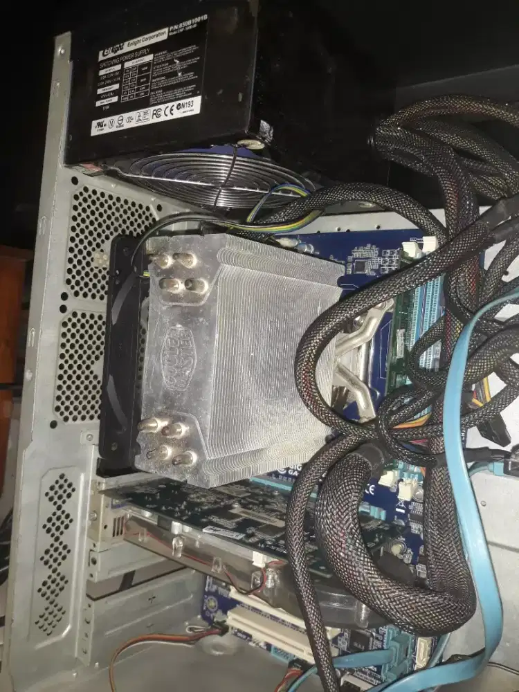 Komputer pc 1 set kondisi normal