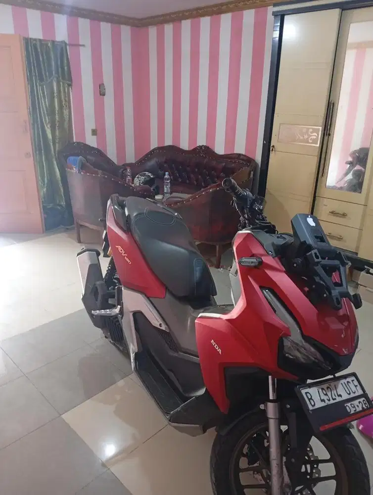 ADV 160 2023 ABS Merah
