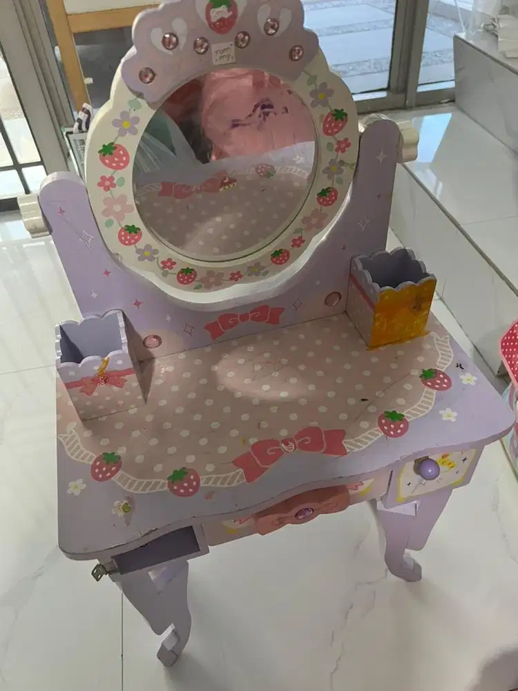 Mainan & Perlengkapan Anak (GRATIS)