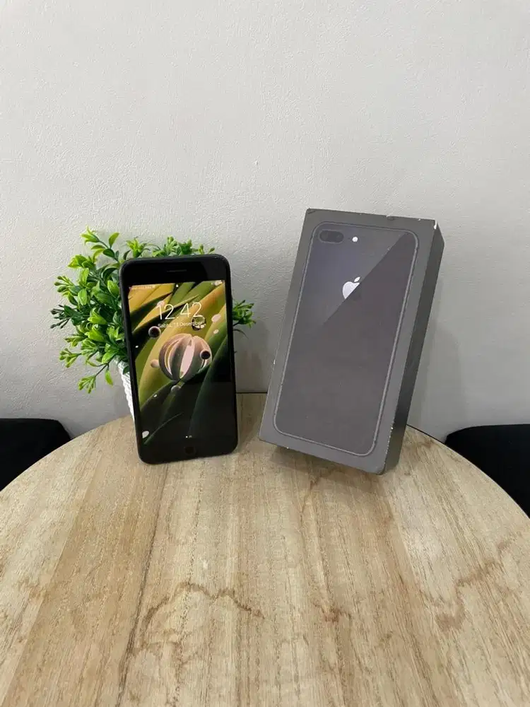 IPhone 8 Plus 64GB Gray mulus Fullset BH 100% 3Utool 95 Smartfren Only