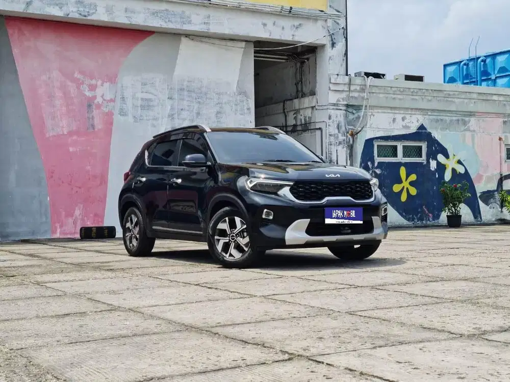 KIA SONET 1.5 PREMIER 5 Seater AT 2022 Hitam KM 51RB