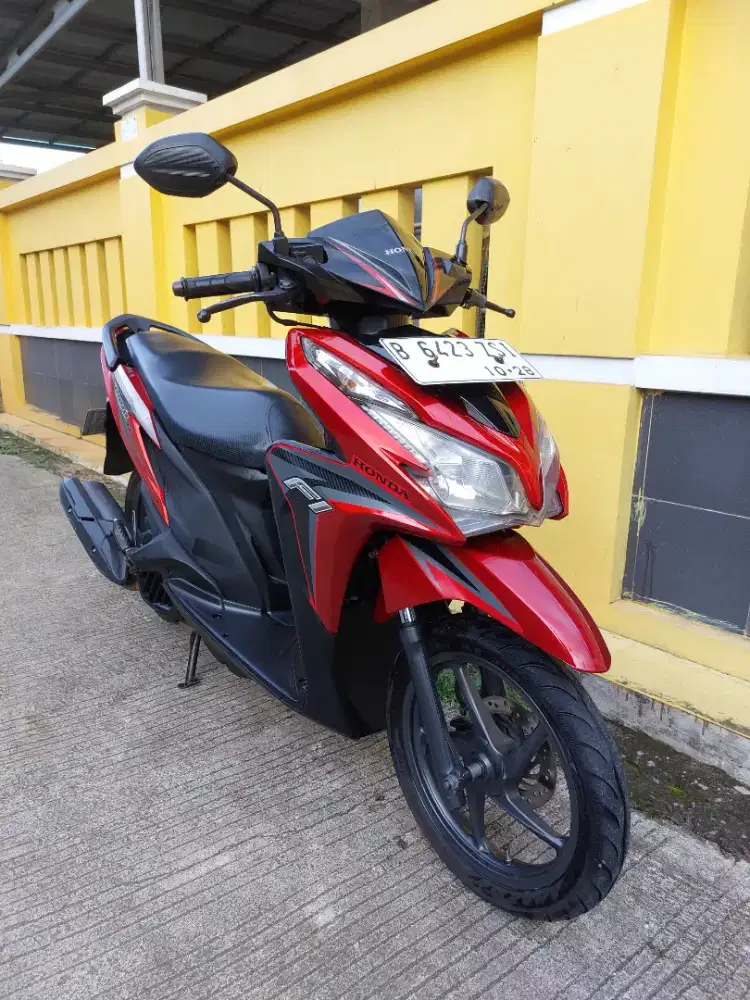Vario 125cc merah pajak hidup surat lengkap