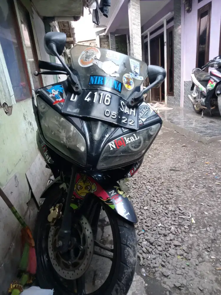Dijual cepat motor Yamaha R15 Di bandung