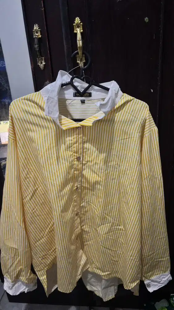 Kemeja Stripp kuning