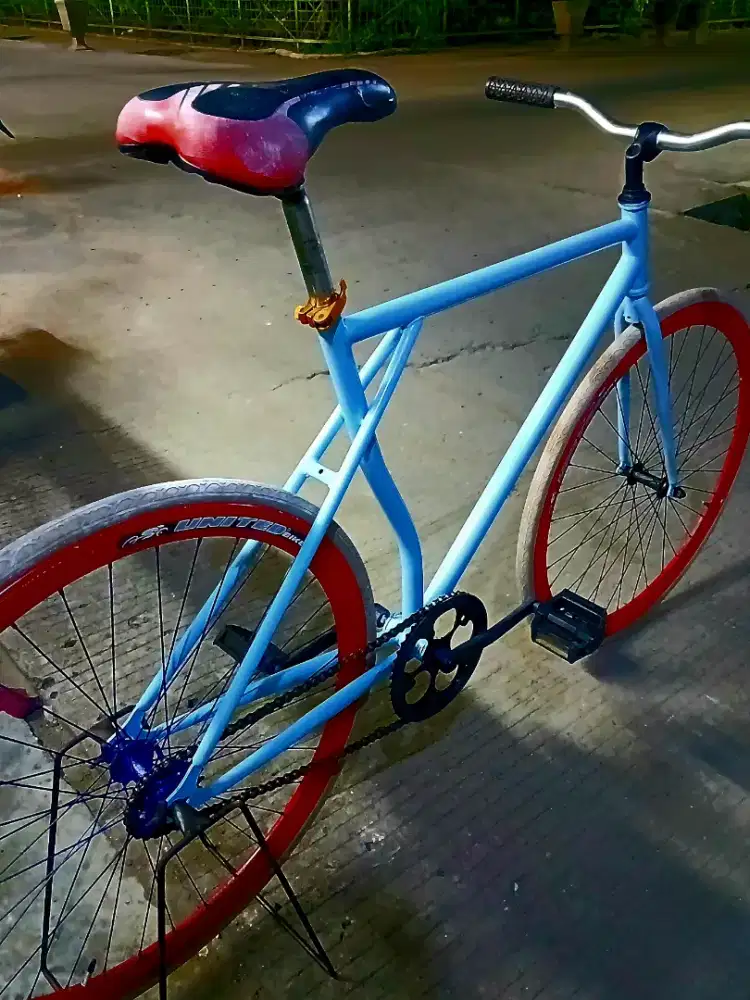 Sepeda Fixie doltrap