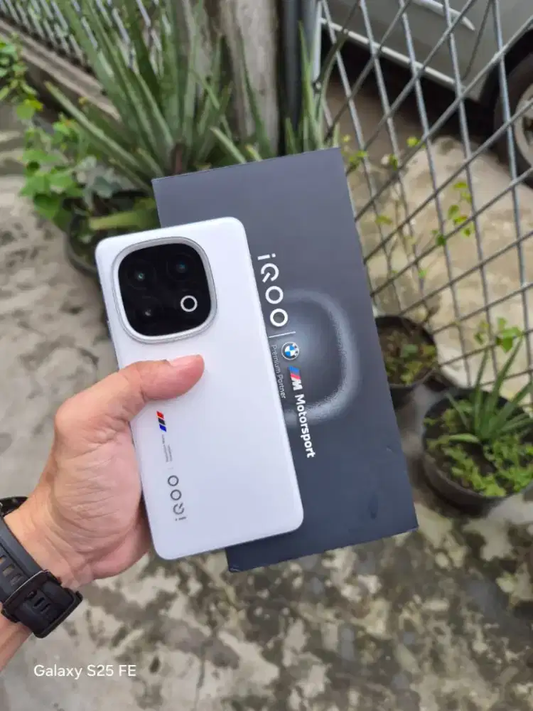 Iqoo 13 5G Legend 16/512 Garansi Resmi Maret 2026