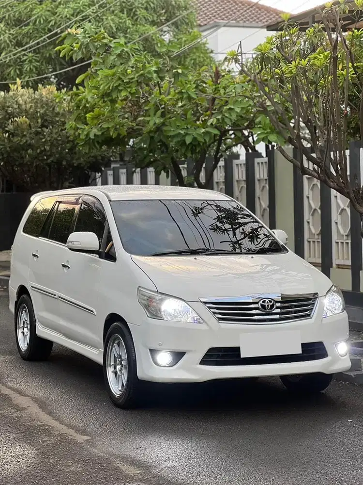 (HARGA CASH) Toyota Kijang Innova Diesel 2KD Matic 2012 Service Record