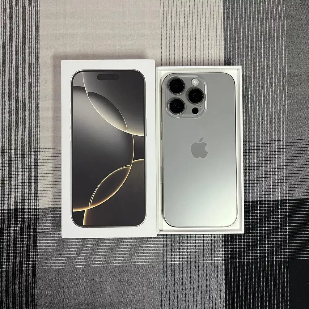 iPhone 16 Pro 256GB Natural Titanium IBOX GARANSI ON UNTIL APRIL 2026