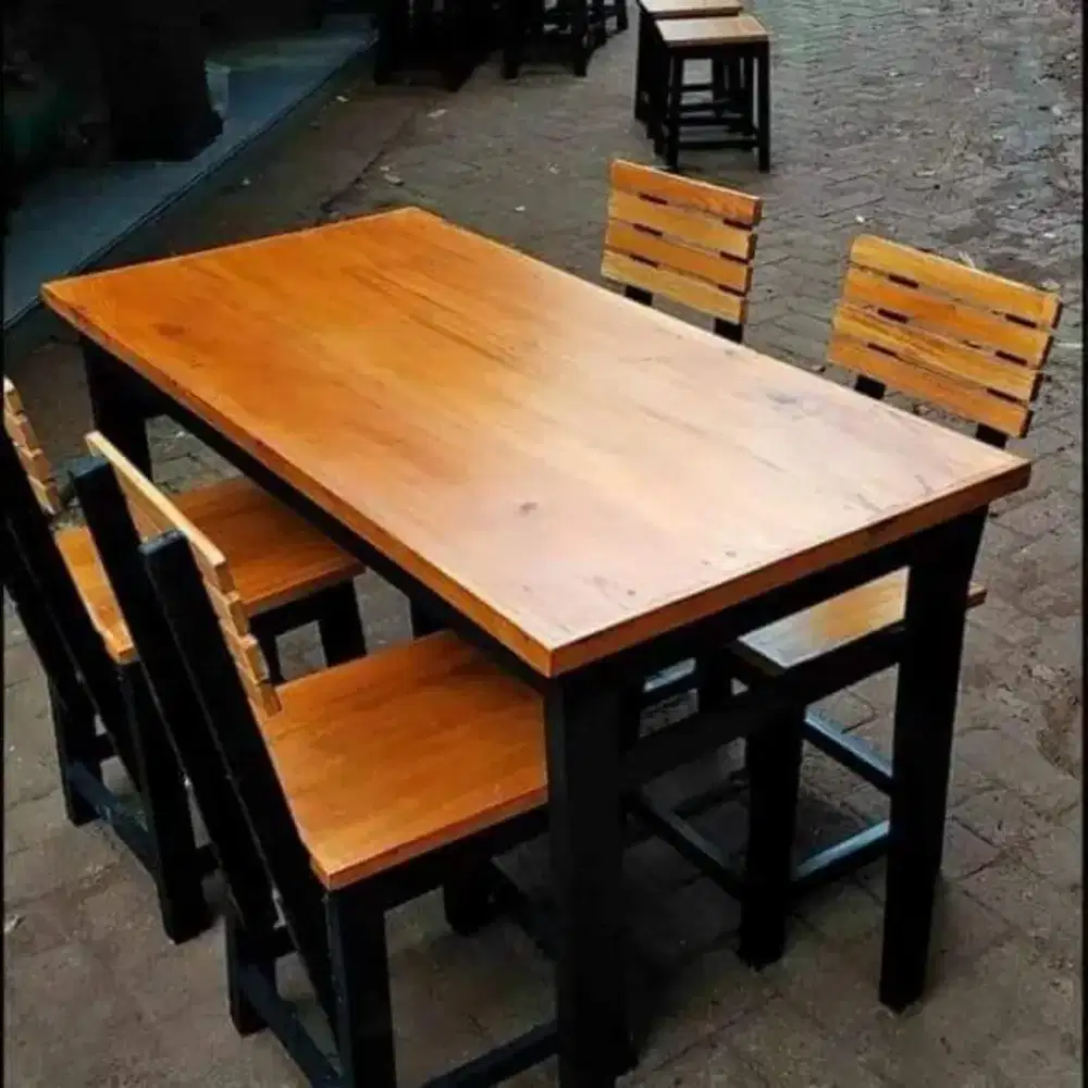 1 set meja kursi