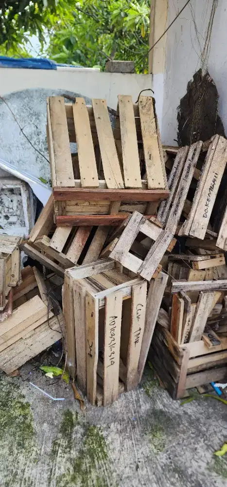 Kayu bekas packing