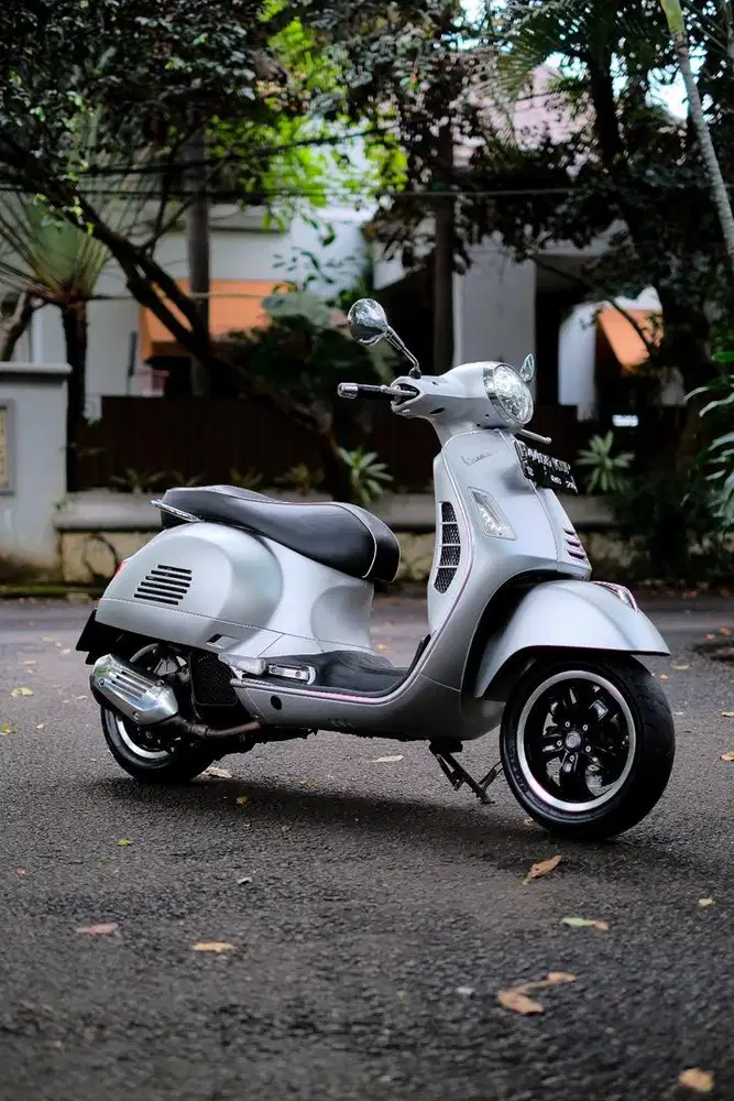 VESPA GTS 150 4V IGET ABS FACELIFT 2021 LIMITED COLOR