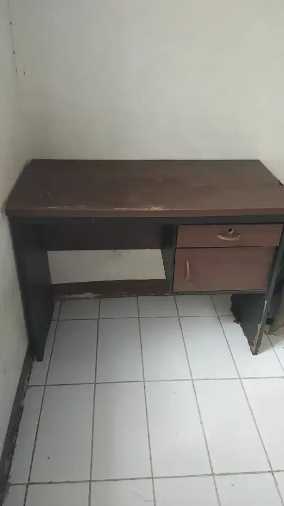 Meja kantor meja belajar laci