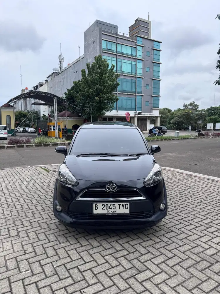 Sienta Pemakaian Pribadi