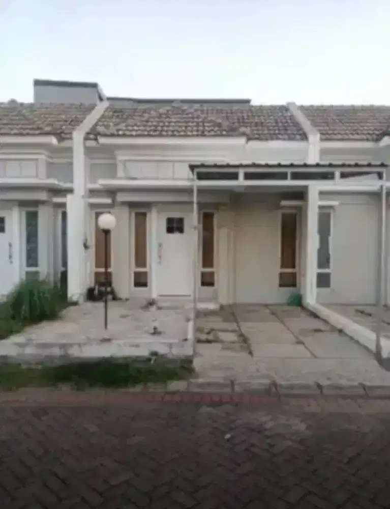 DISEWAKAN PER BULAN RUMAH DI PERUMAHAN AMARYLIS TANJUNG BUNGA