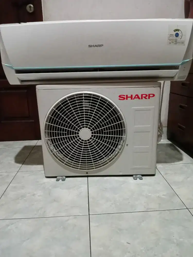 Dijual AC sharp thailand 1/2 pk