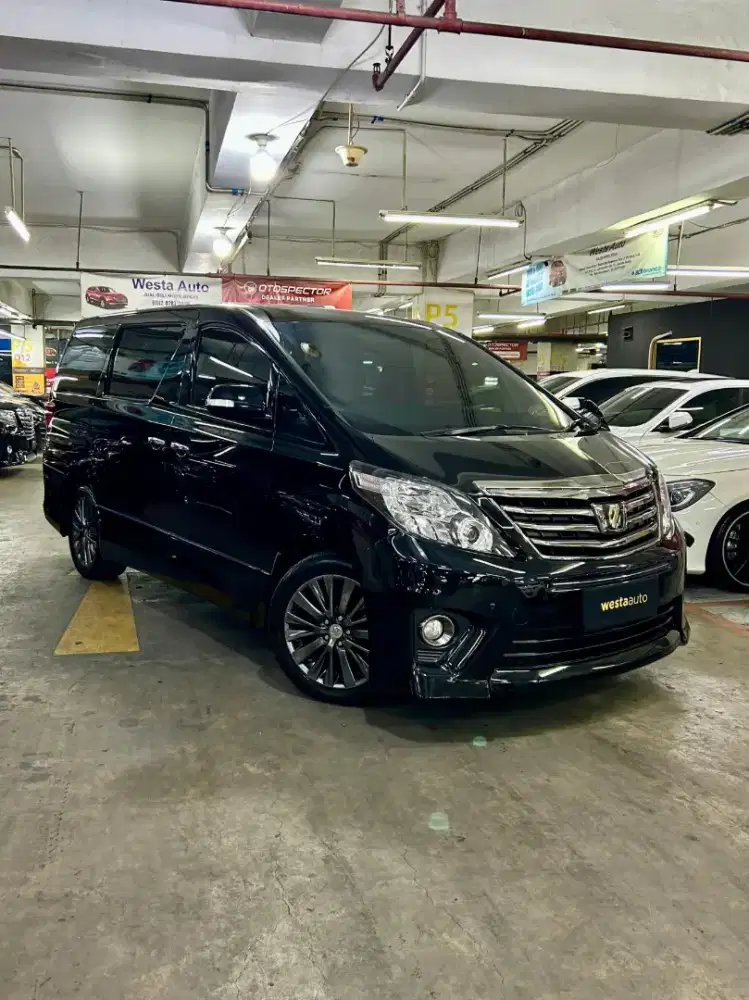 Low KM Toyota Alphard S Golden Eyes AT 2015 nik 2014 Like New G V