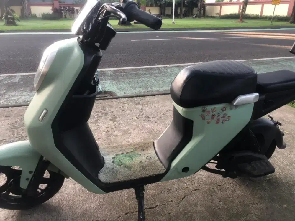 Sepeda listrim uwinfly m60