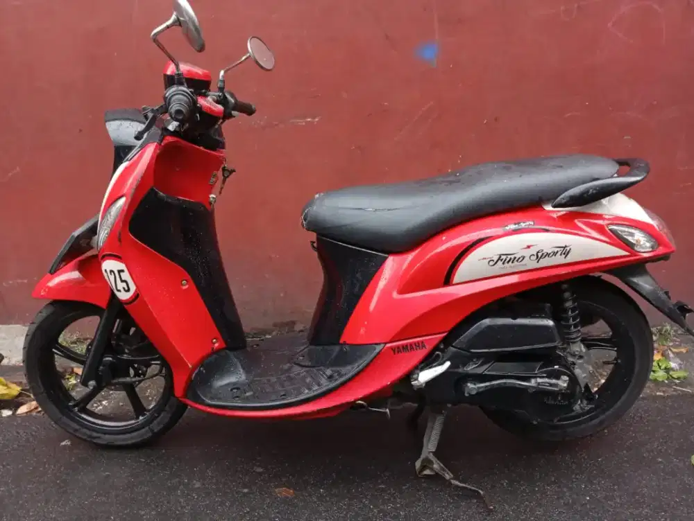 YAMAHA FINO 125 THN 2018 MERAH SURAT LENGKAP STARTER HIDUP  MESIN BGS
