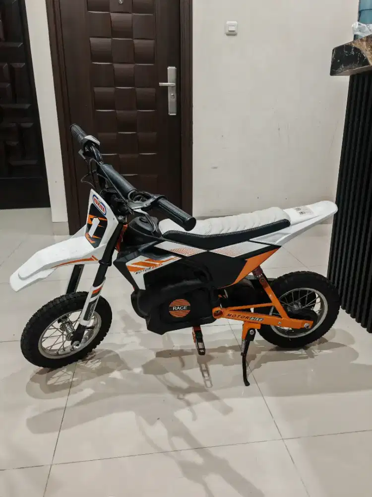 Mainan motor aki trail yukita 0952