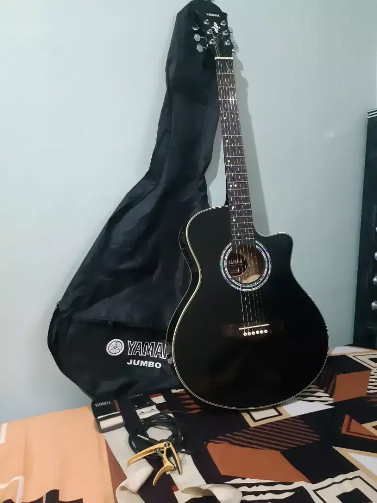 Jual gitar akustik