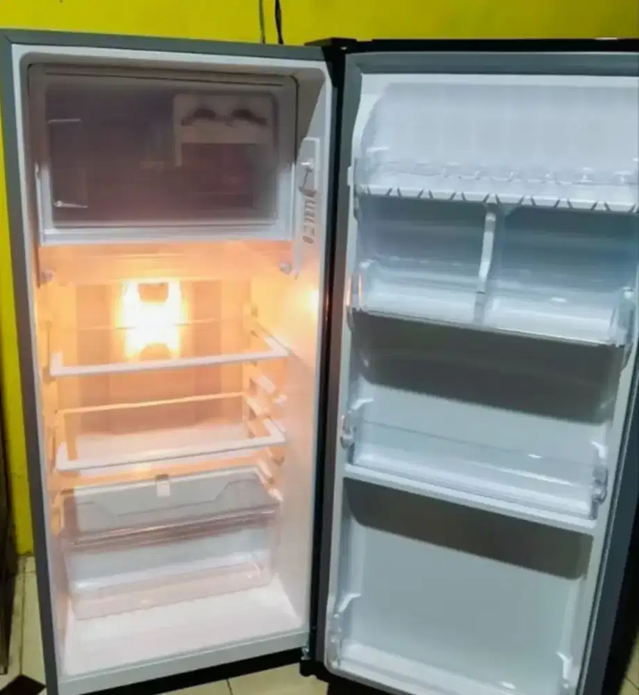 Kulkas Polytron 1 Pintu