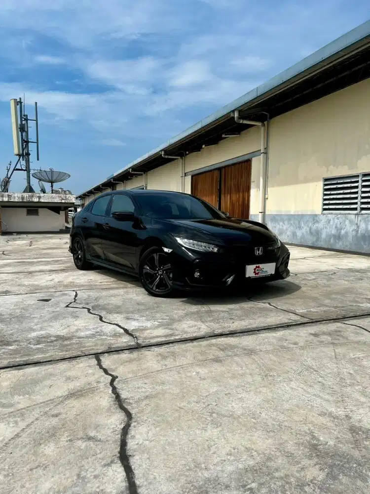 Honda Civic E Hatchback 2020 LOW KM