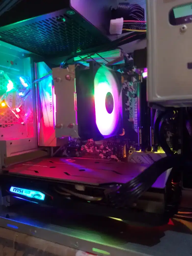 PC GAMING EDITING LIVE STREAMING