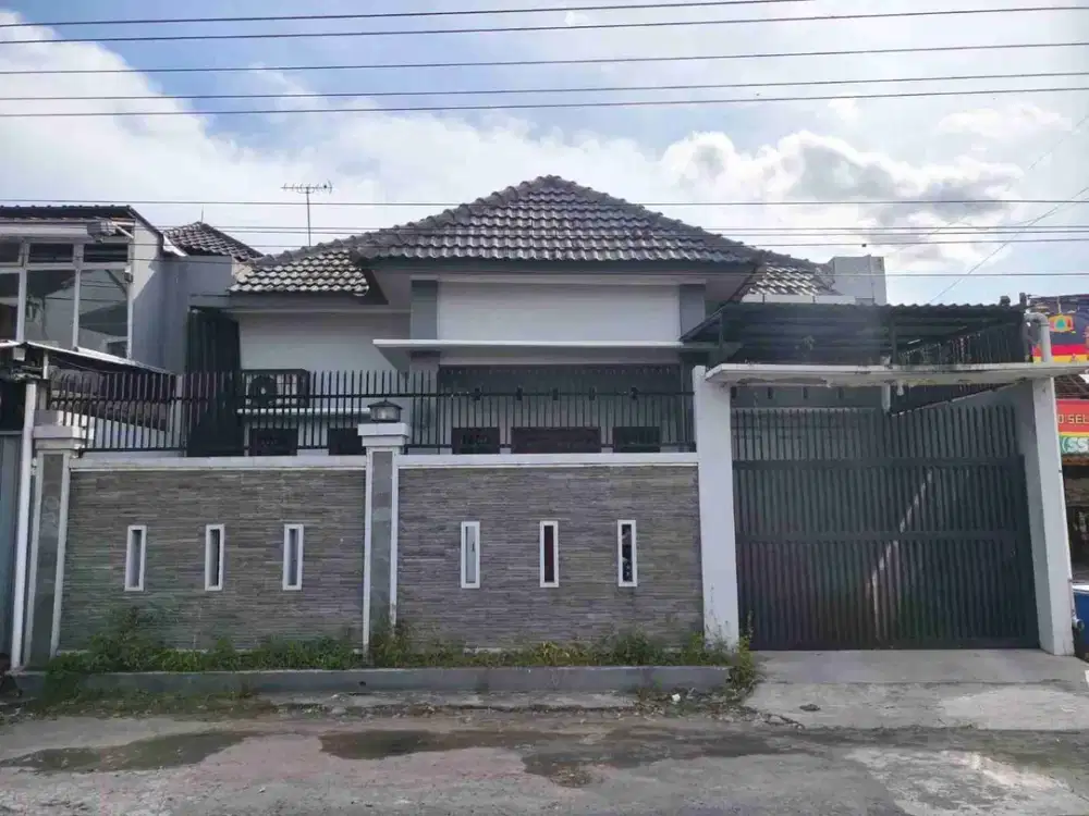 Rumah dekat kampus UNISA jalan Pasar Jambon, Trihanggo, Gamping, Sleman