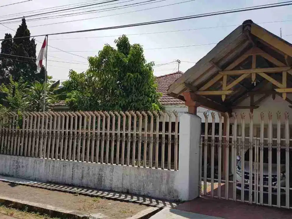 DIJUAL Rumah Lama Darmo Harapan