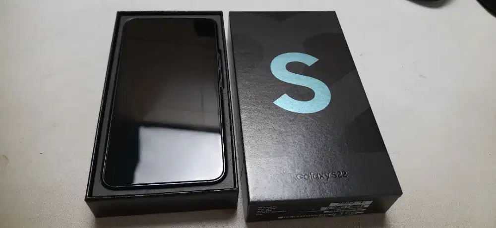 Dijual Samsung S22 5G 8/258GB
