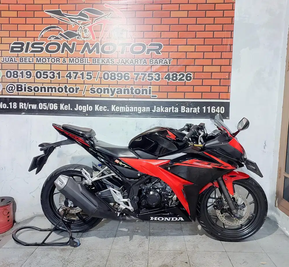 HONDA CBR FACELIFT LED 150 TAHUN 2017 MULUS MERAH HITAM