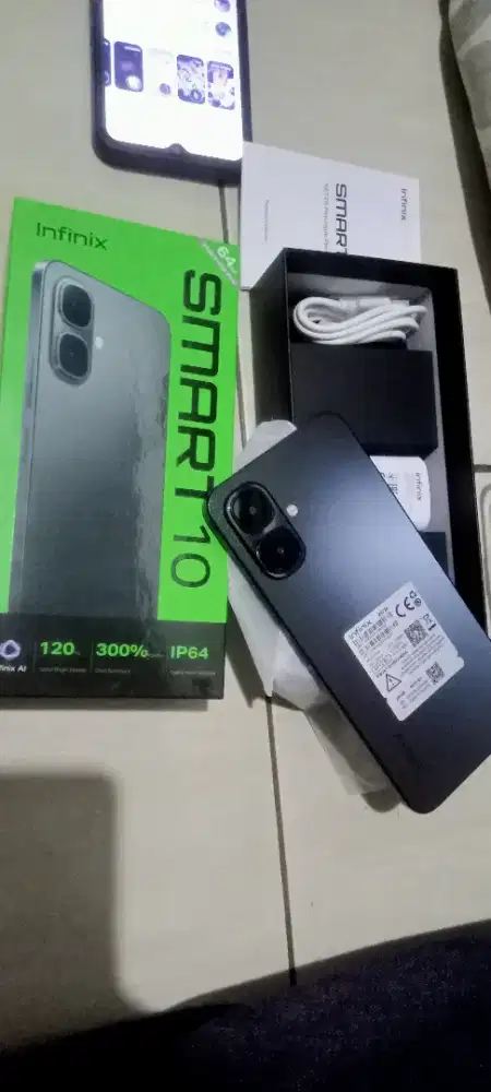 Hp infinix Smart 10 Ram 4/64 Fullset baru 2 hr pake