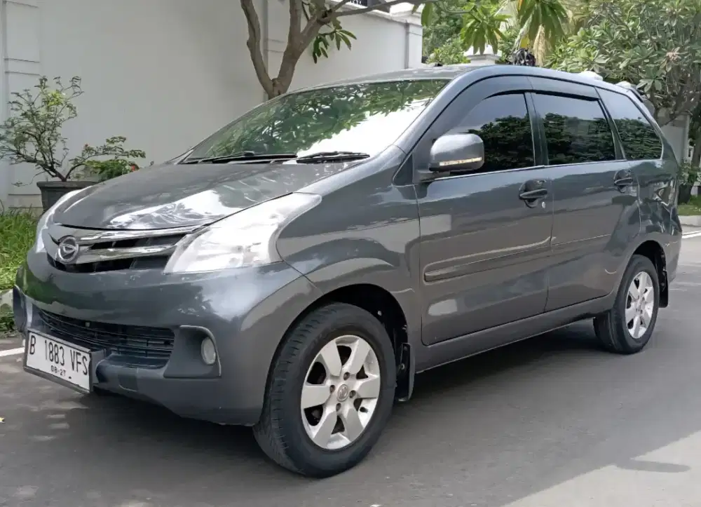 Daihatsu Xenia 1.3 R Deluxe Manual 2013 Abu2 Airbag Istimewa Sekali