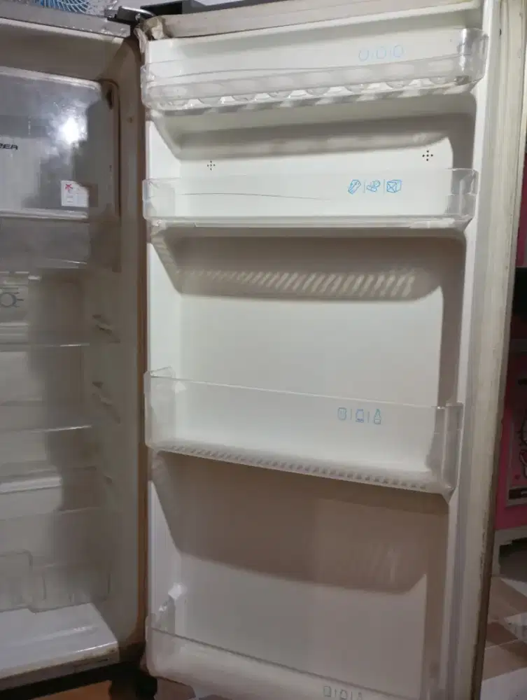 Kulkas merk Glacio 1 Pintu Bekas