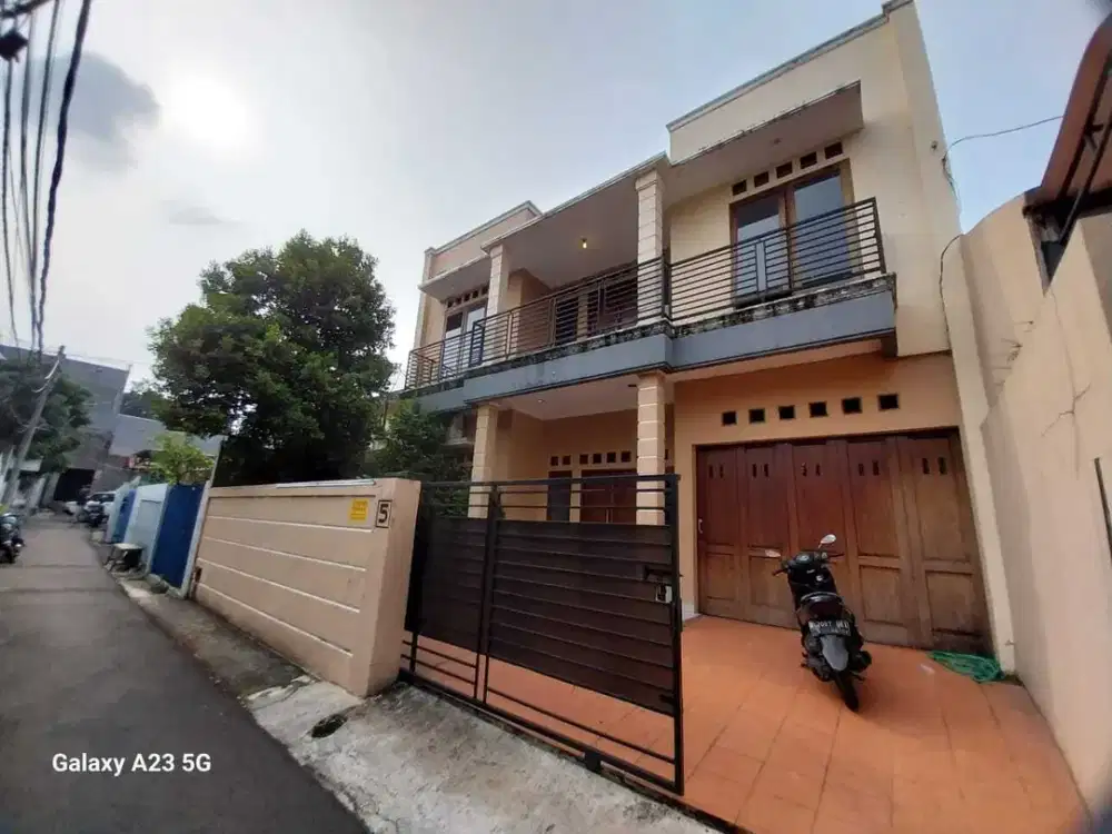 DIJUAL MURAH RUMAH SIAP HUNI DI RADIO DALAM JAKARTA SELATAN