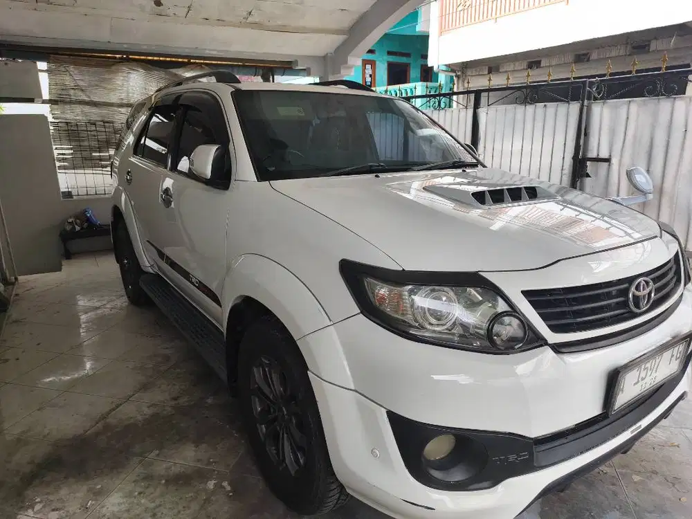 Fortuner vnt trd manual solar 2014 239jt