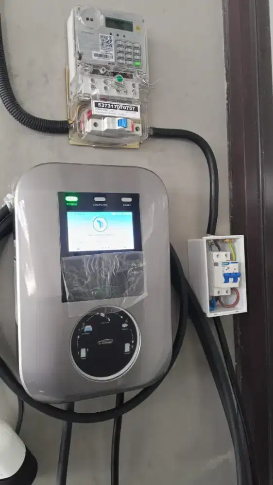 Wall charger Chuhan Plus Instalasi Plus Grounding