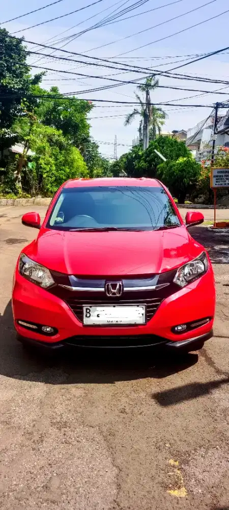 Cash. Honda HR-V E at 2017