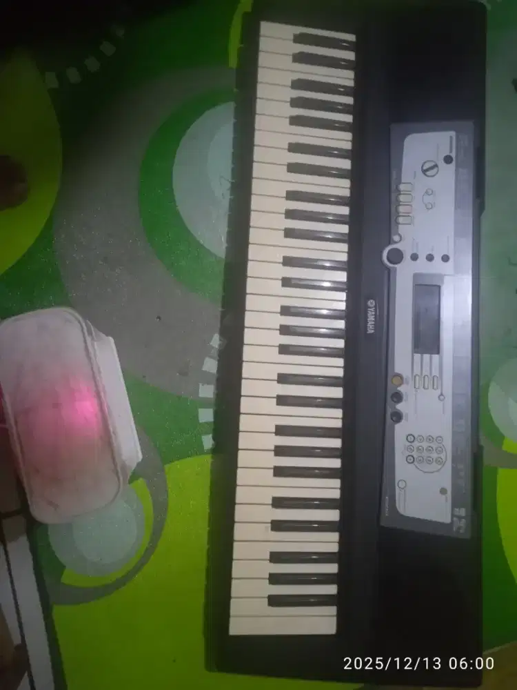 Keyboard yamaha psr E213. Kondisi gambling anggap mati. Tanpa adaptor.